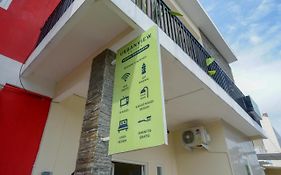 Urbanview Hotel Jogja City Mall